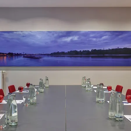 Express Frankfurt Messe By Ihg 3*