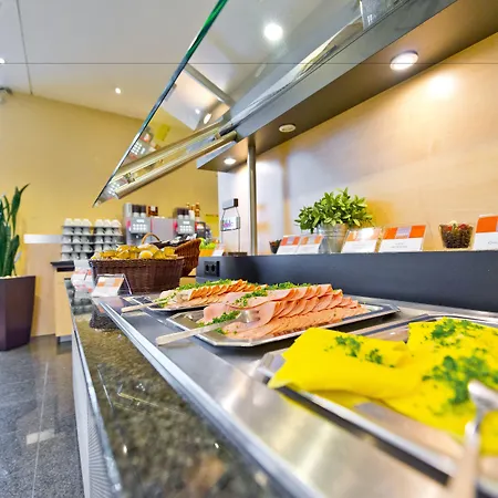 Express Frankfurt Messe By Ihg Hotel Frankfurt nad Mohanem