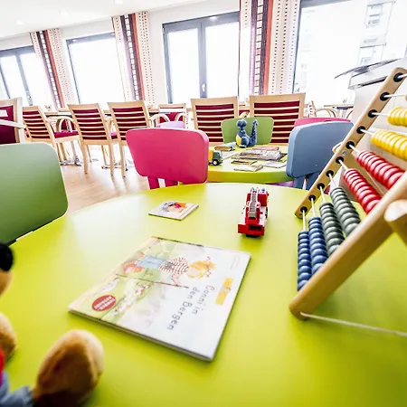 Hotel Express Frankfurt Messe By Ihg 3*