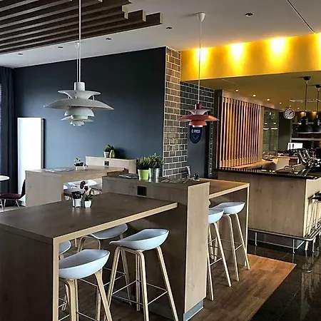 Hotel Express Frankfurt Messe By Ihg