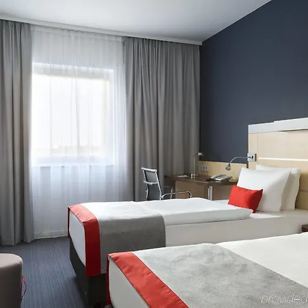 Express Frankfurt Messe By Ihg Hotel 3*