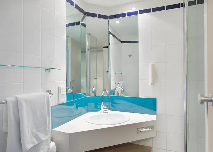 هوليداي إن إكسبرس ميسي فندق 3*