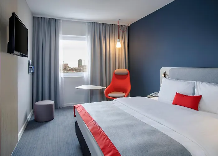 Hotel Express Frankfurt Messe By Ihg 3*