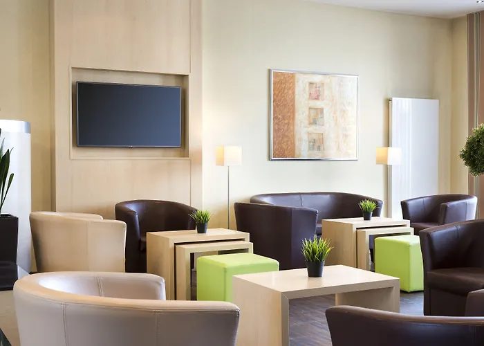 Hotel Express Frankfurt Messe By Ihg 3*
