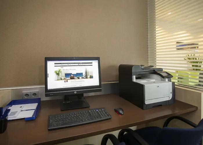 هوليداي إن إكسبرس ميسي 3*