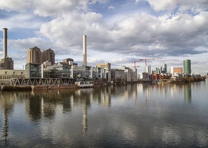 هوليداي إن إكسبرس ميسي 3* فرانكفورت