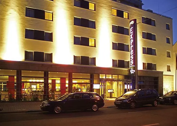 Express Frankfurt Messe By Ihg Hotel 3*