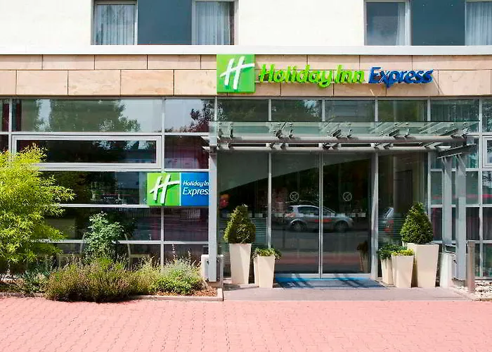 فندق هوليداي إن إكسبرس ميسي 3*