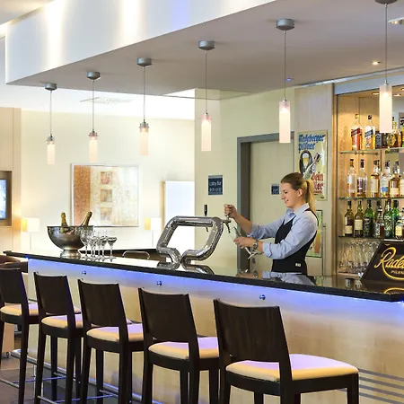 Express Frankfurt Messe By Ihg Hotel 3*